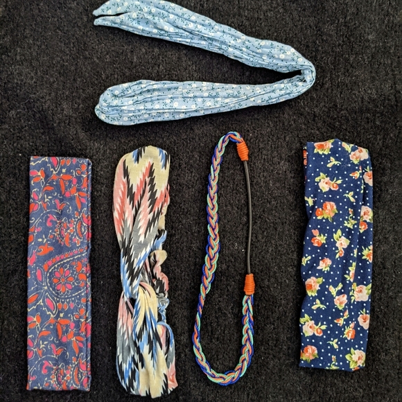 Selection of retro style head bands - Picture 1 of 2